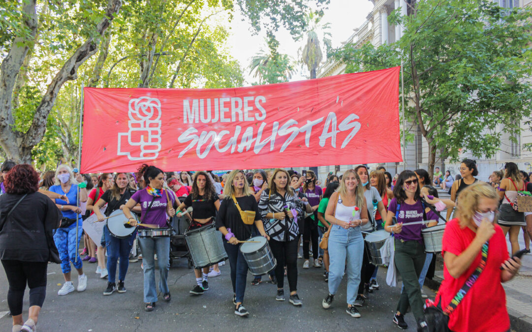 #8M Paro y movilización por las calles de Rosario y toda la Argentina